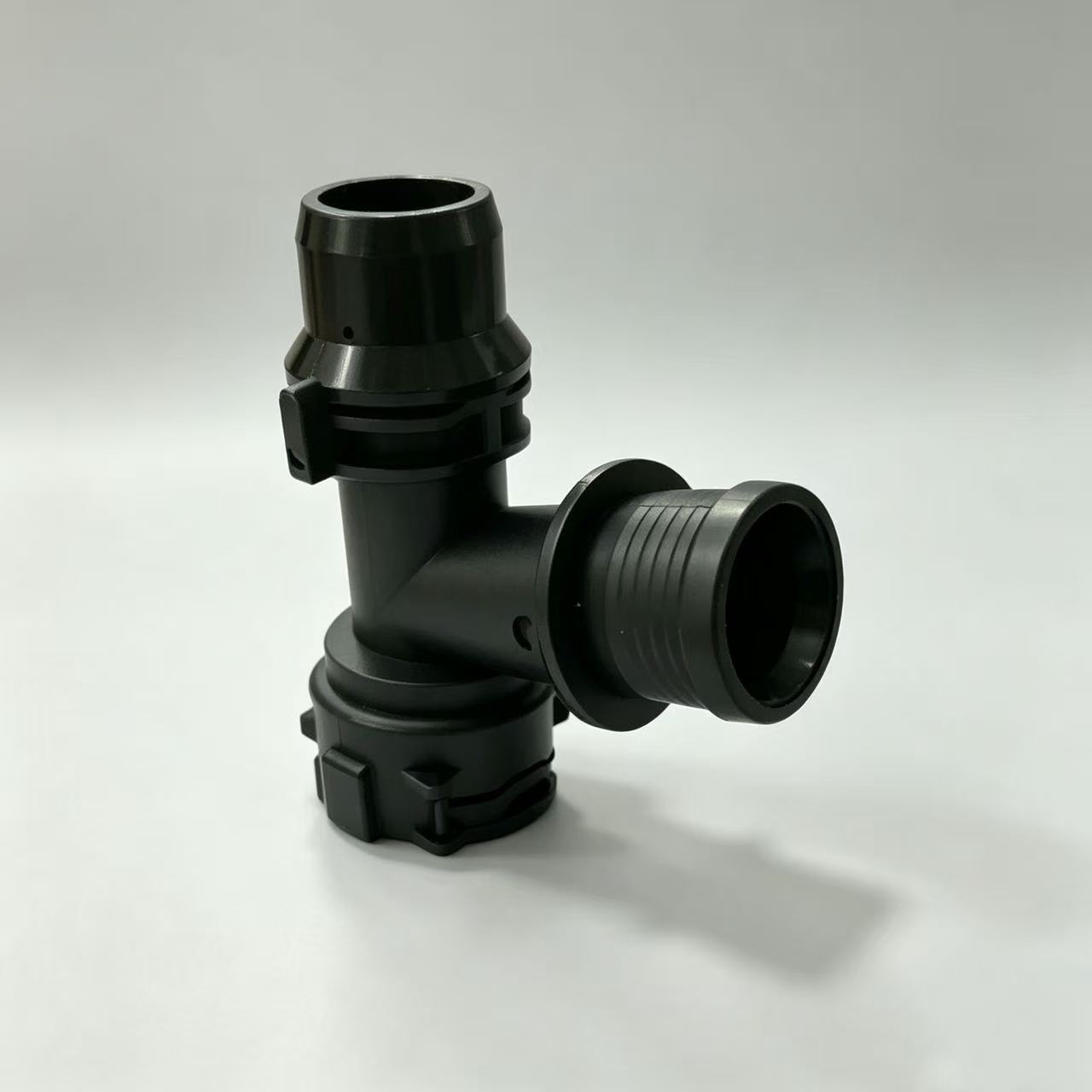 Automotive Radiator Water Pipe Connector OE Z8635766