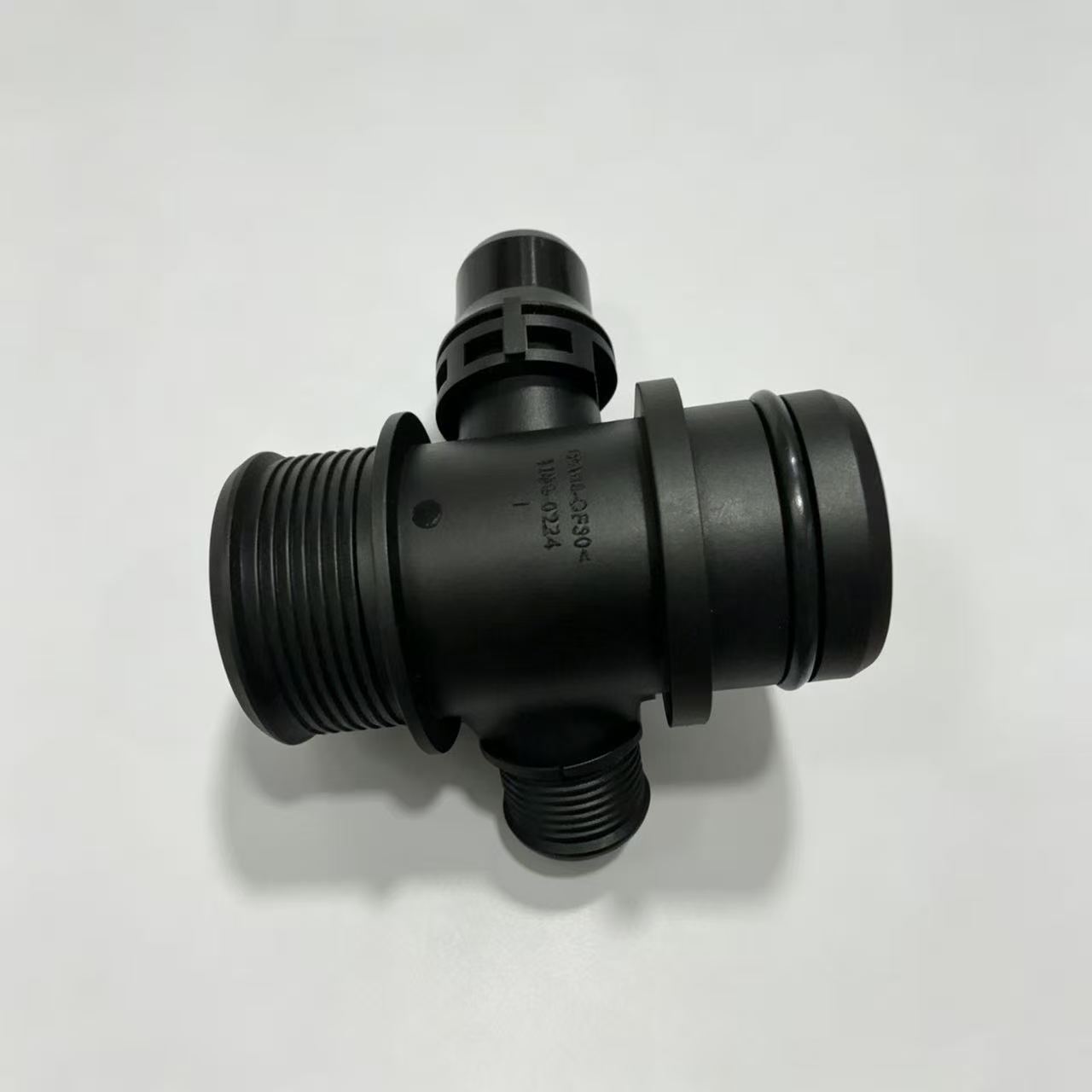 Automotive Coolant Four-Way Connector Part No.3205-0224 PA66-GF30