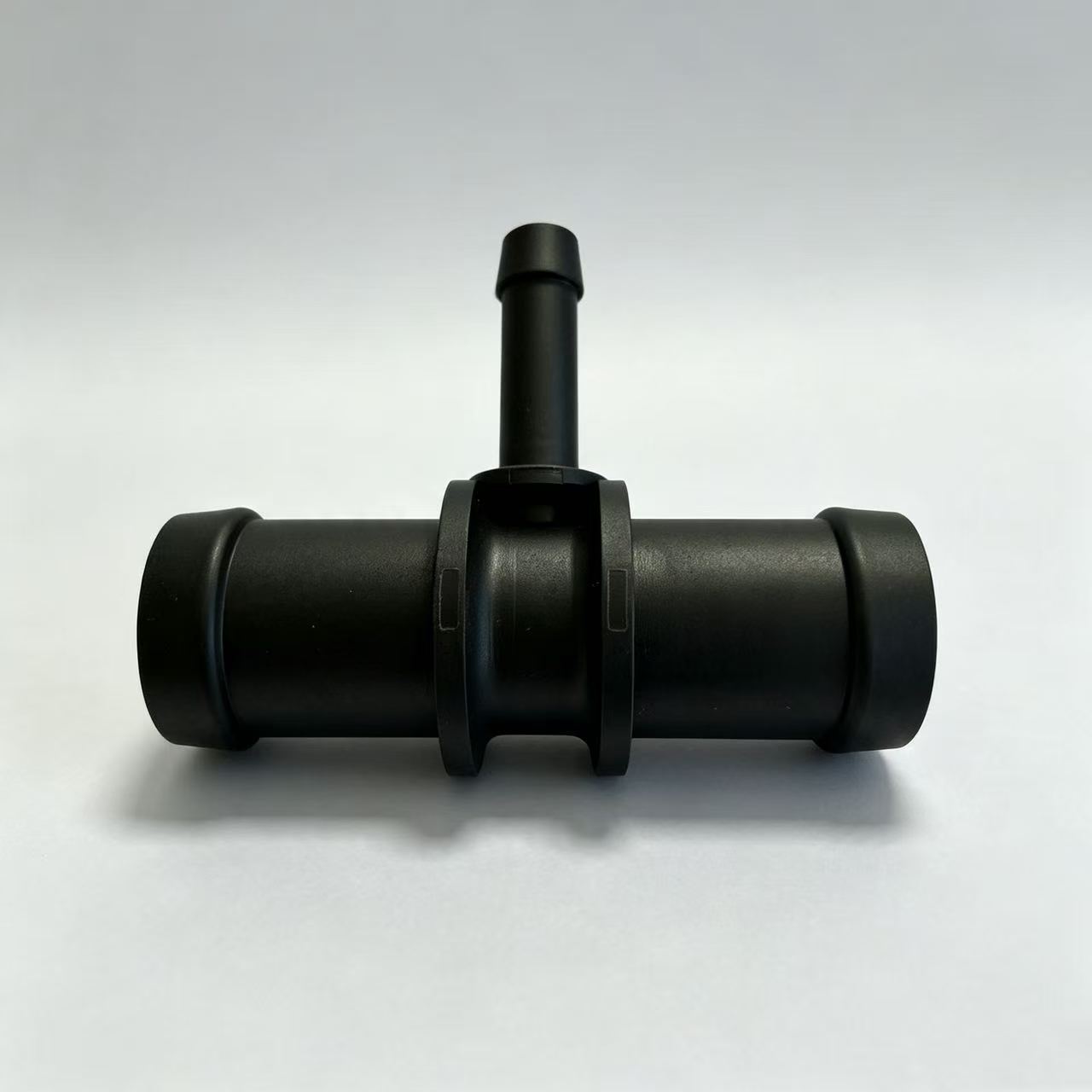 Automotive Coolant Hose T-Connector Size 20×20×8